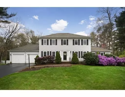 15 Fairway Dr, Bridgewater, MA 02324