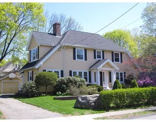 15 Marion Ave, Norwood, MA 02062