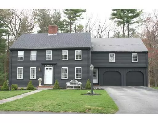 28 Olde Towne, Lynnfield, MA 01940