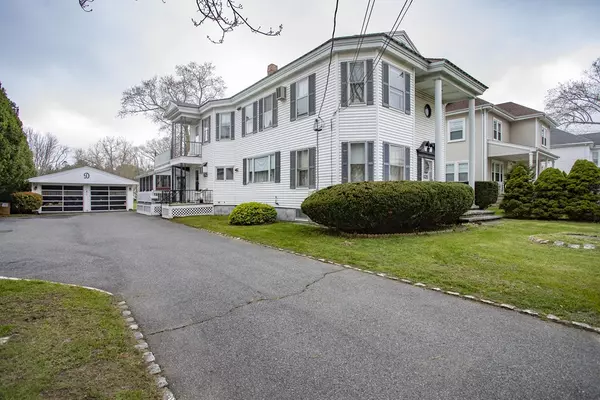 439 Middleboro Avenue, Taunton, MA 02718