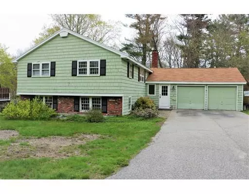 Hingham, MA 02043,41 Brewster Rd