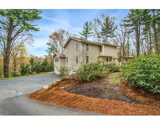 17 Cold Harbor Drive, Northborough, MA 01532