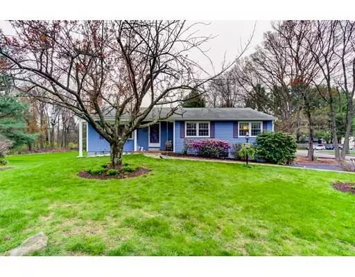 Southborough, MA 01772,40 Clifford Rd