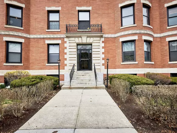 Brookline, MA 02446,1060 Beacon St #A