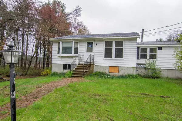 30R Gowing Rd, Hudson, NH 03051