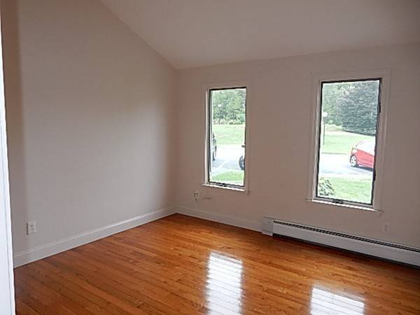 Mashpee, MA 02649,11 Riverview #B
