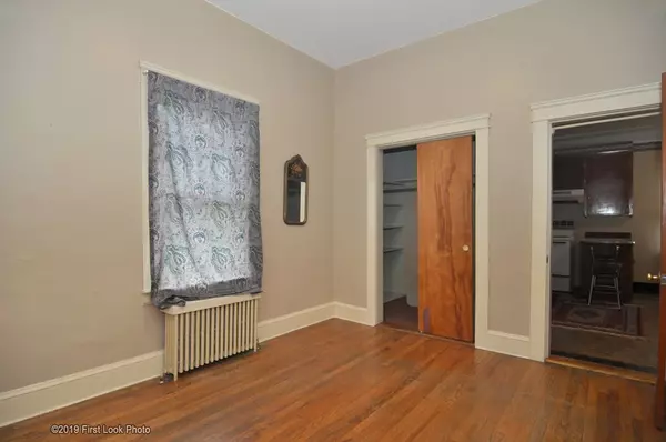 Seekonk, MA 02771,107 Taunton Ave