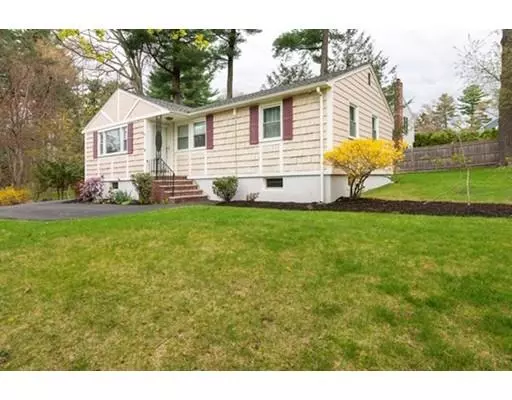 Lynnfield, MA 01940,4 Mirabeau Lane