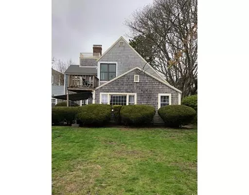 12 Hiawatha Rd, Harwich, MA 02646