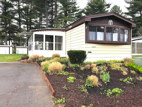 16 Third Ave, Westfield, MA 01085