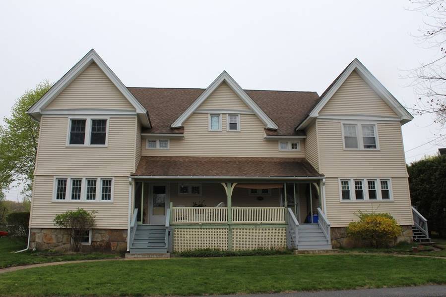 13 Lake St #13, Hopedale, MA 01747