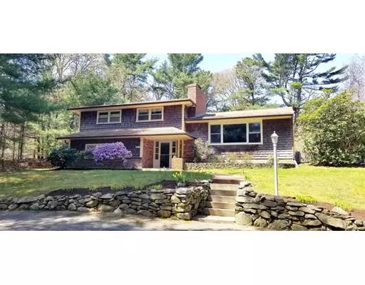 628 County, Bourne, MA 02559