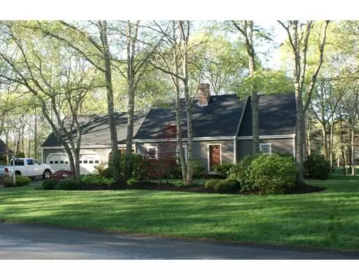Sandwich, MA 02563,48 Holly Ridge Dr