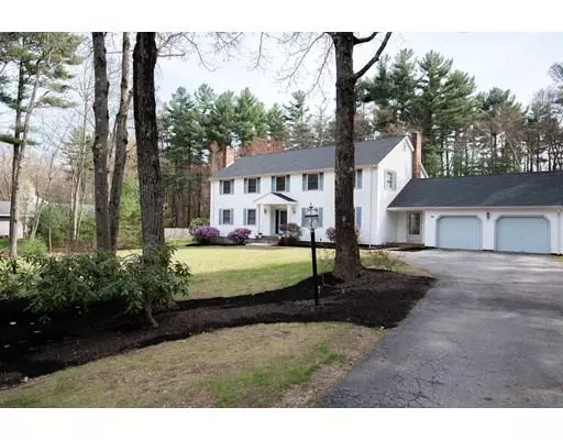 115 Candlestick Rd, North Andover, MA 01845