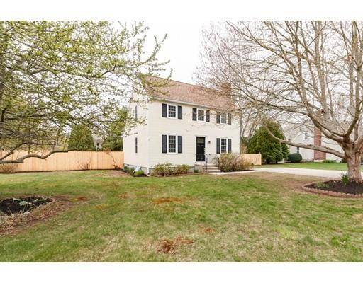 5 Dowager Dr, Sandwich, MA 02563