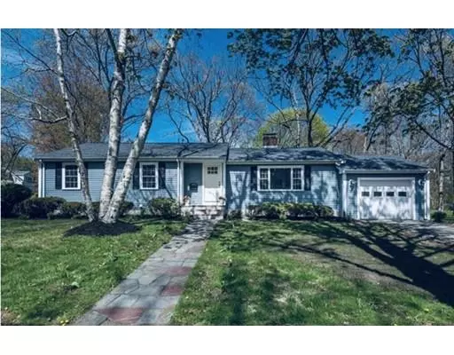 1 Lovell Rd, Lynnfield, MA 01940