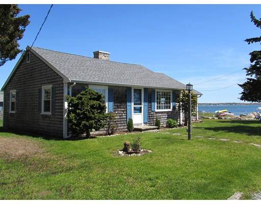 19 Pleasant View Ave, Mattapoisett, MA 02739