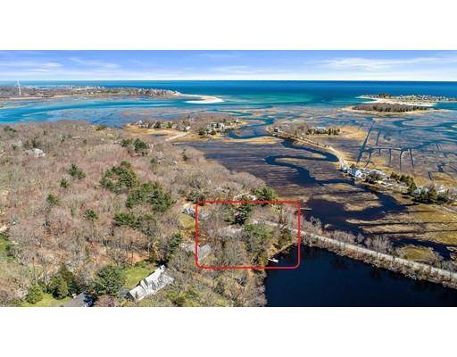 61 Damons Point Rd, Marshfield, MA 02050