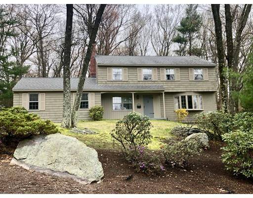 27 Surrey Ln, Holden, MA 01520