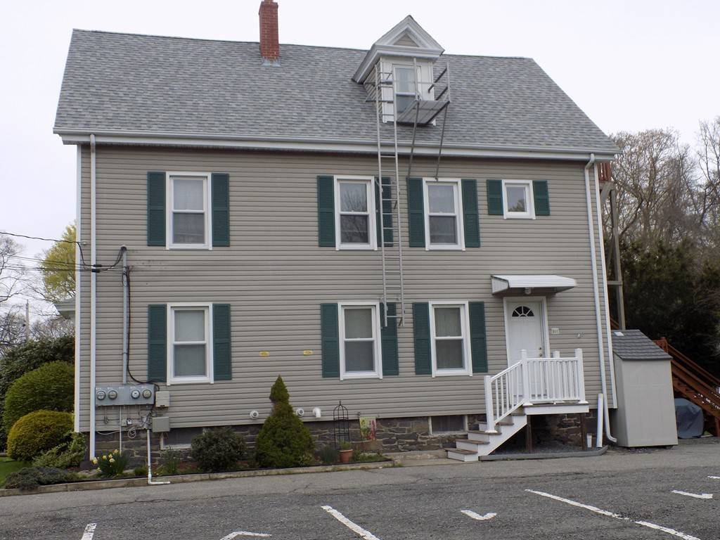 Taunton, MA 02780,54 Clifford St
