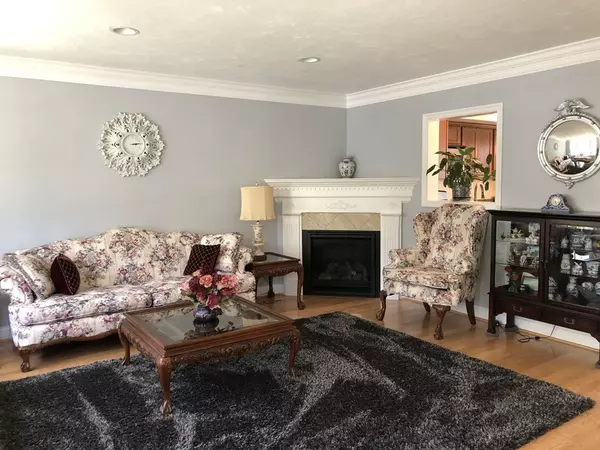 Tewksbury, MA 01876,48 Yorkshire #U090