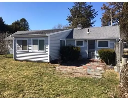 2 Larson Rd, Kingston, MA 02364