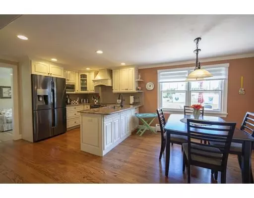 East Longmeadow, MA 01028,24 Fraser Dr