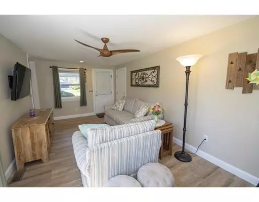 East Longmeadow, MA 01028,24 Fraser Dr