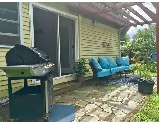 South Hadley, MA 01075,91 Charon Ter