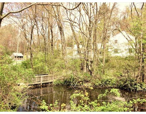 Sturbridge, MA 01566,2 Leslie Ln