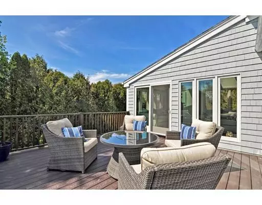 Swansea, MA 02777,133 Market St