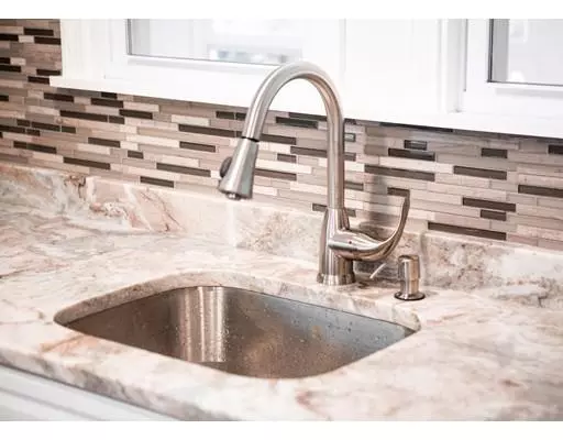 Norton, MA 02766,7 Indian Rd