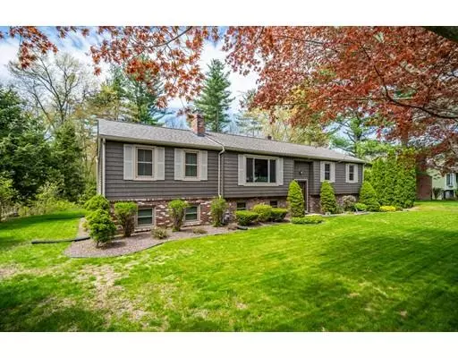 Ludlow, MA 01056,66 Westerly Cir