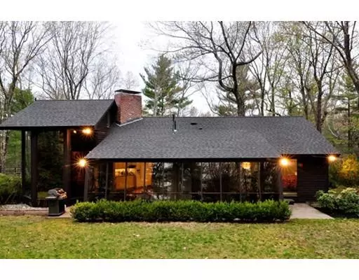 Lincoln, MA 01773,11 Moccasin Hill Rd