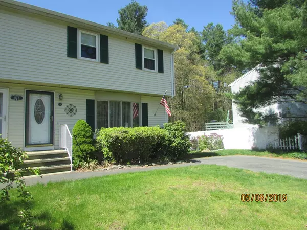 137 1/2 Williams #A, Taunton, MA 02780