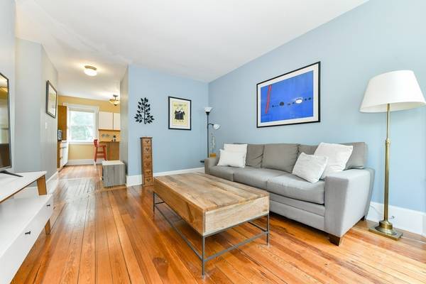 16 1/2 Magnolia Ave #1, Cambridge, MA 02138