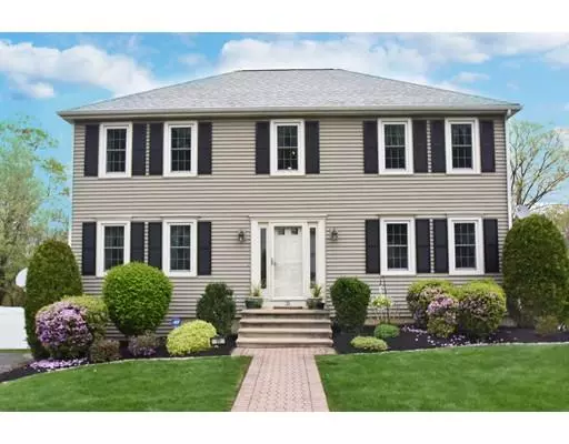 31 Trowbridge Ln, Shrewsbury, MA 01545