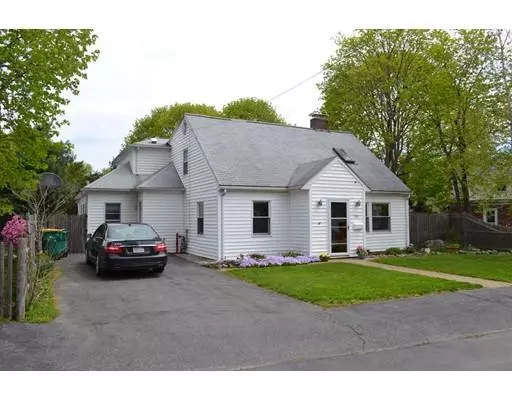 70 Alandale Pkwy, Norwood, MA 02062