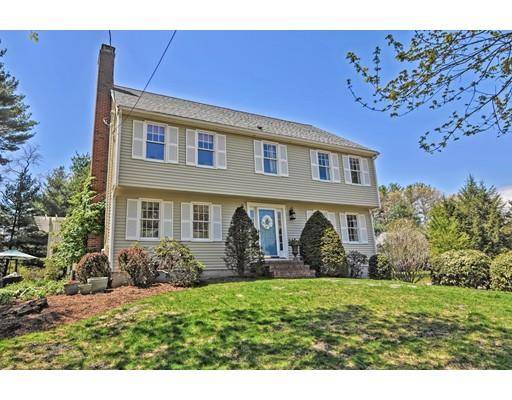 15 Debora Rd, North Attleboro, MA 02760