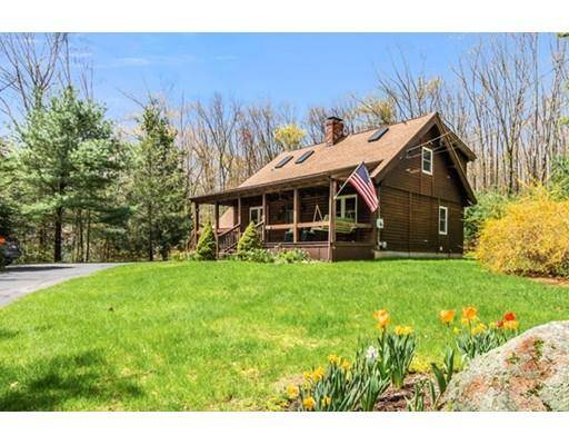 520 Leadmine Rd, Sturbridge, MA 01566