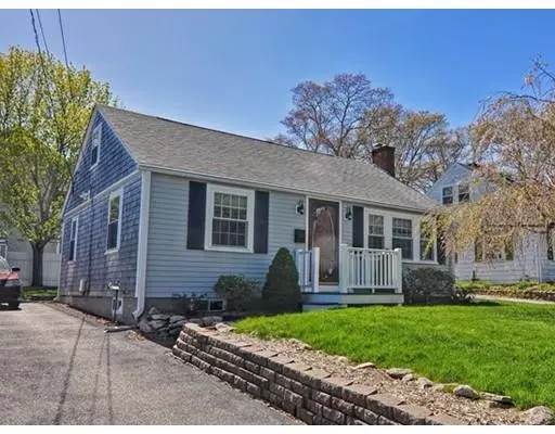 35 Warr Ave, Wareham, MA 02571