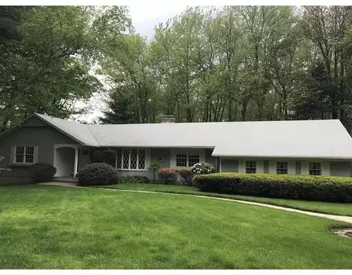 14 Robertson Rd, Auburn, MA 01501