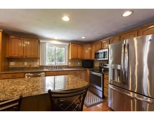 Seekonk, MA 02771,49 Chappell St.