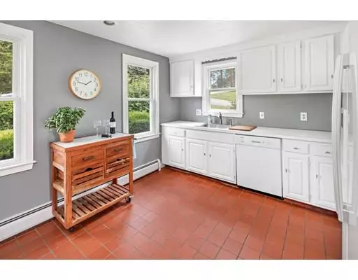 Cohasset, MA 02025,42 Aaron River Rd