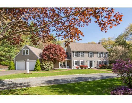 39 Homeward Ln, Walpole, MA 02081