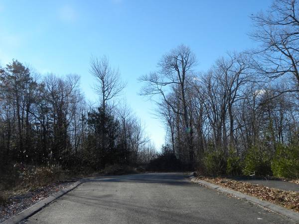 Lot 43 Hycrest Rd, Charlton, MA 01507