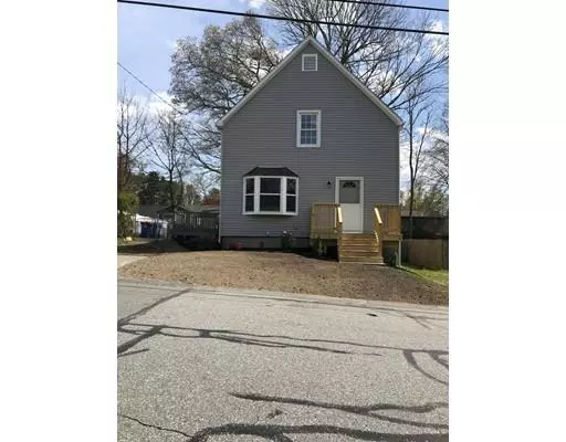 1048 Sassaquin Ave, New Bedford, MA 02745