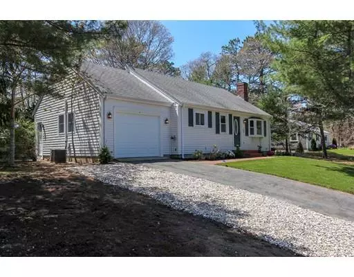 Dennis, MA 02660,3 Freydis Dr