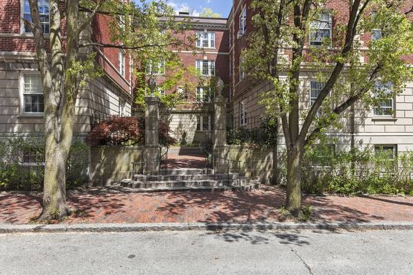 6 Washington Ave #22, Cambridge, MA 02140