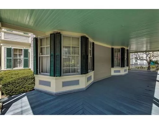 Woburn, MA 01801,9 Arlington Rd